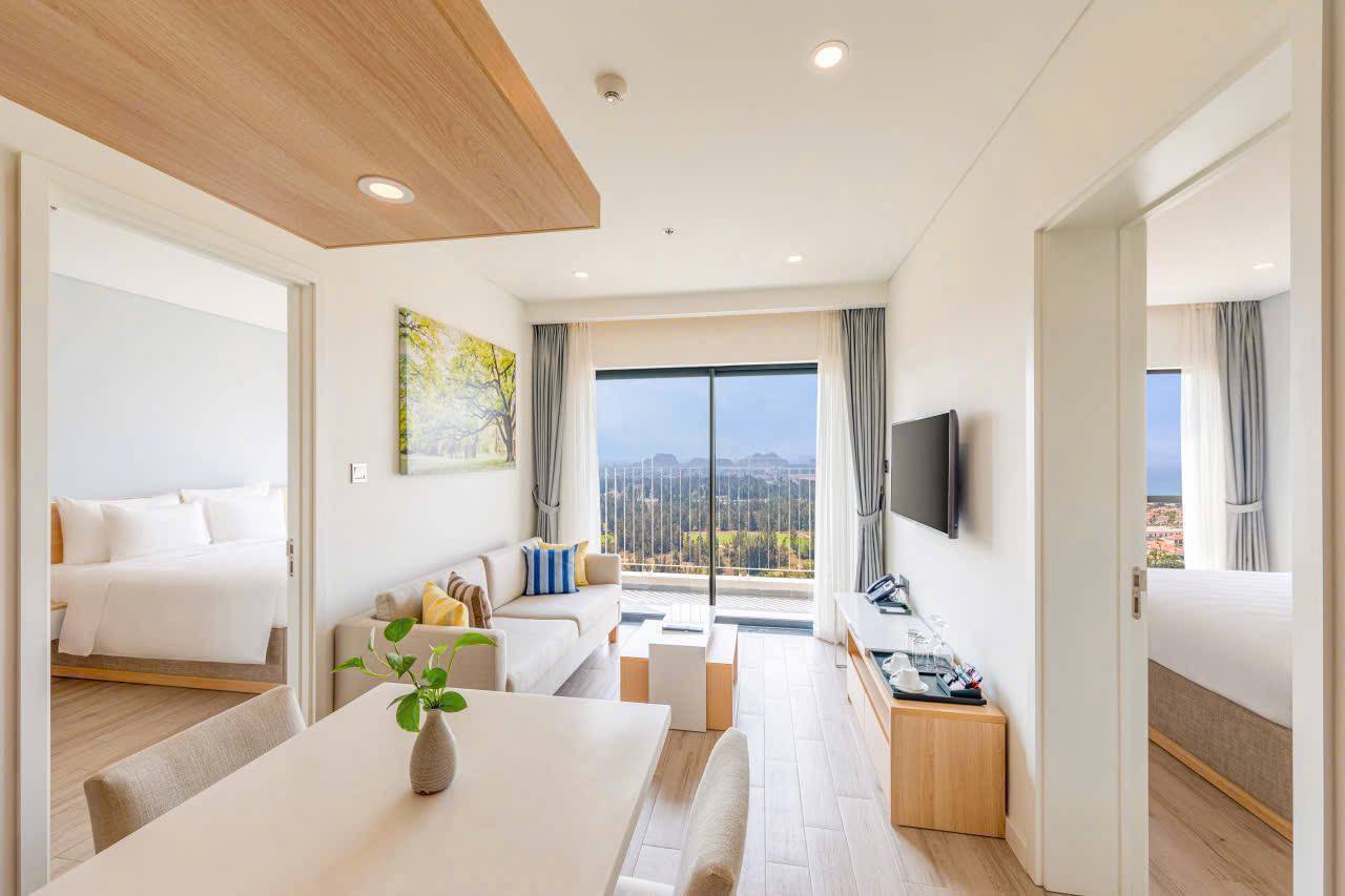 2BR Sea-View Apartment in Ngu Hanh Son photo 4 of 8