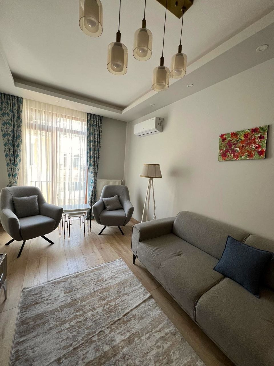 Modern Furnished Apartment in Şişli photo 2 of 8