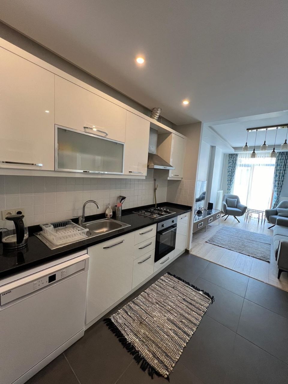 Modern Furnished Apartment in Şişli photo 6 of 8