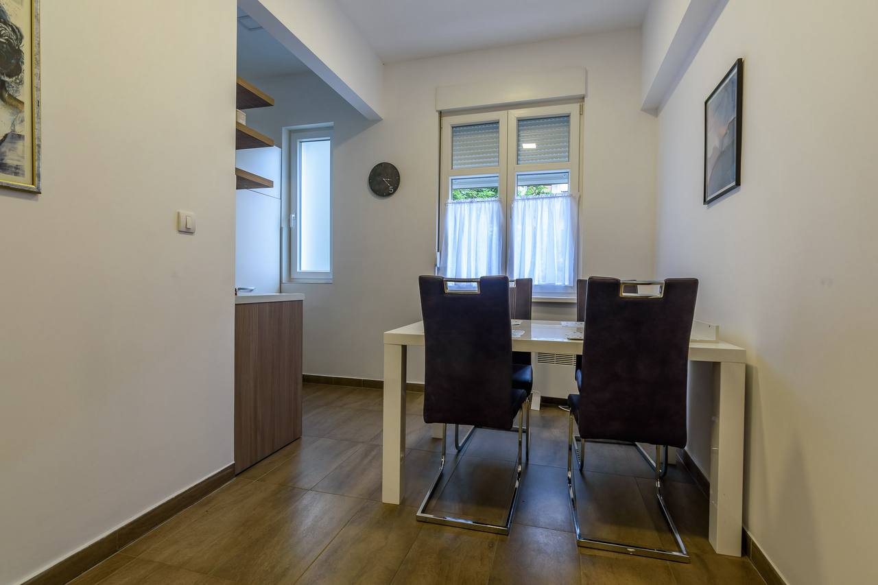 60 m² Apartment for Rent photo 3 of 5
