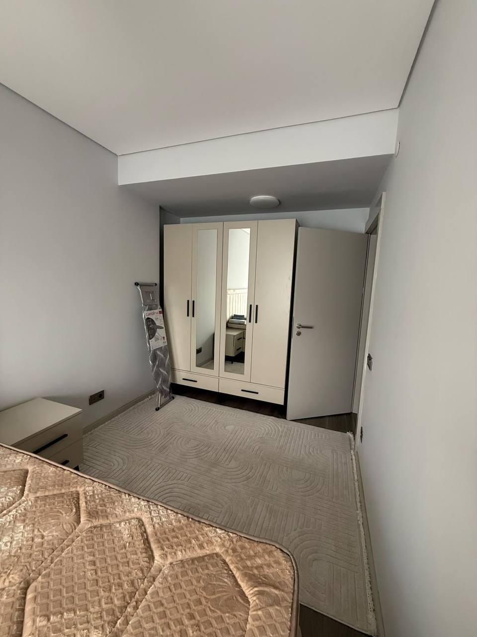 1-Bedroom Apartment in Gated Complex Near Metrobus photo 5 of 8