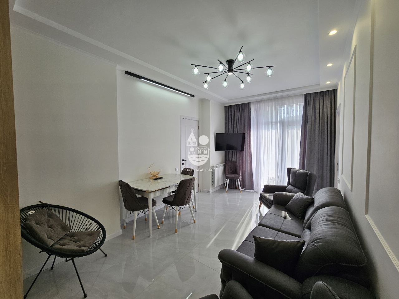 3-Bedroom Apartment on S. Khimshiashvili Street photo 1 of 6