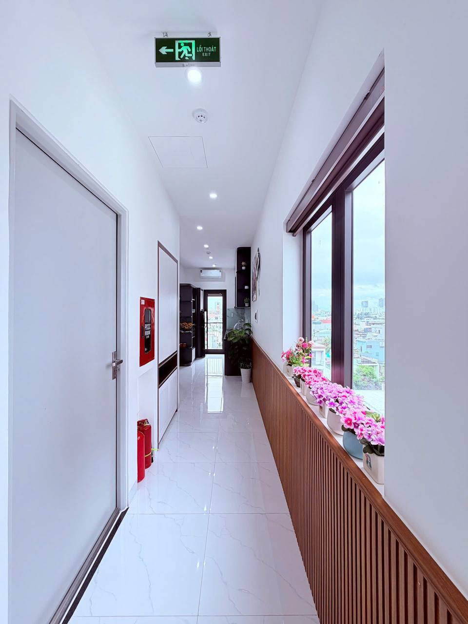 Brand-New 2-Bedroom Penthouse with Ocean Views photo 6 of 8