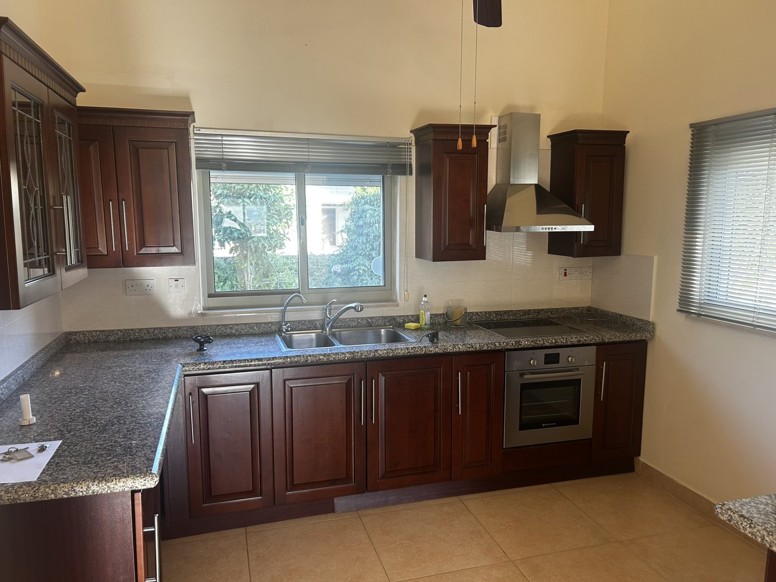 2-Bedroom Villa for Rent in Souni photo 6 of 7