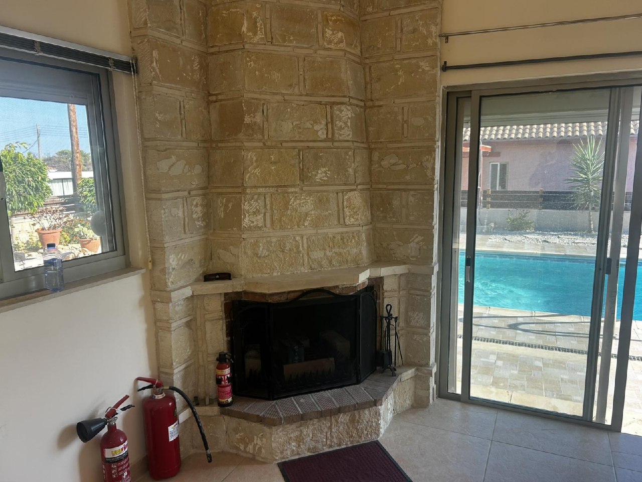 2-Bedroom Villa for Rent in Souni photo 7 of 7