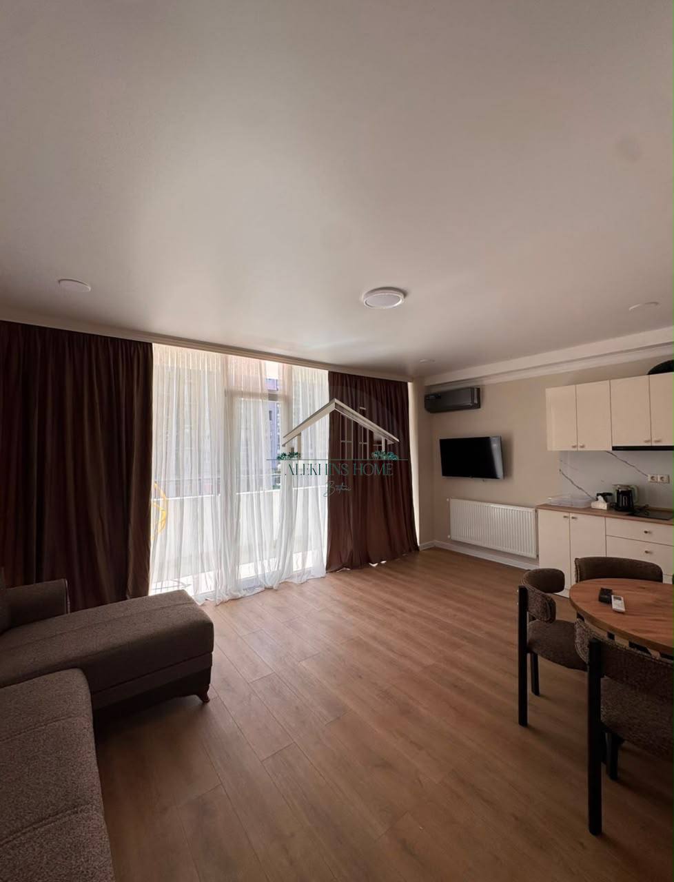 Two-Bedroom Apartment Near the Sea photo 1 of 6