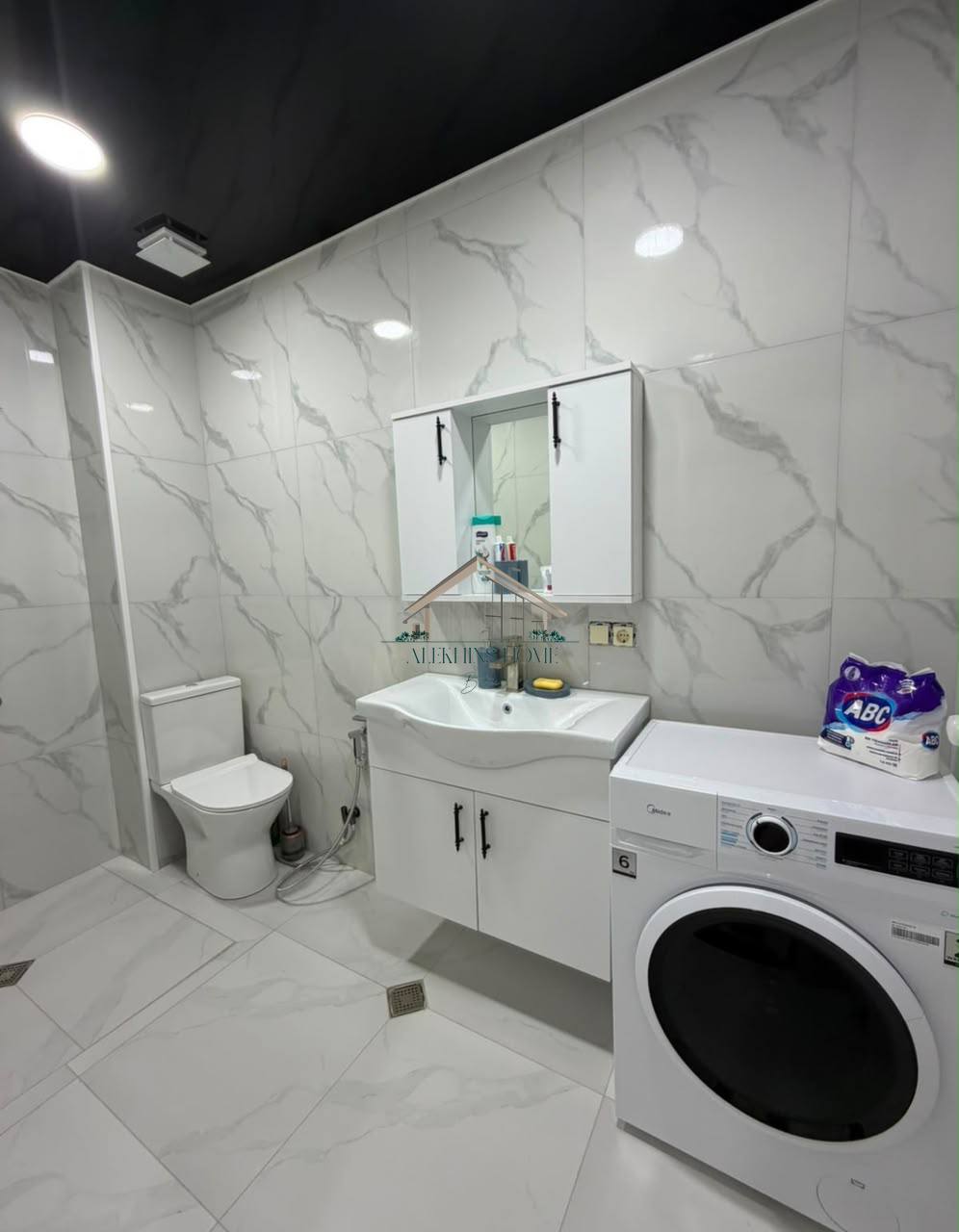 Two-Bedroom Apartment Near the Sea photo 6 of 6