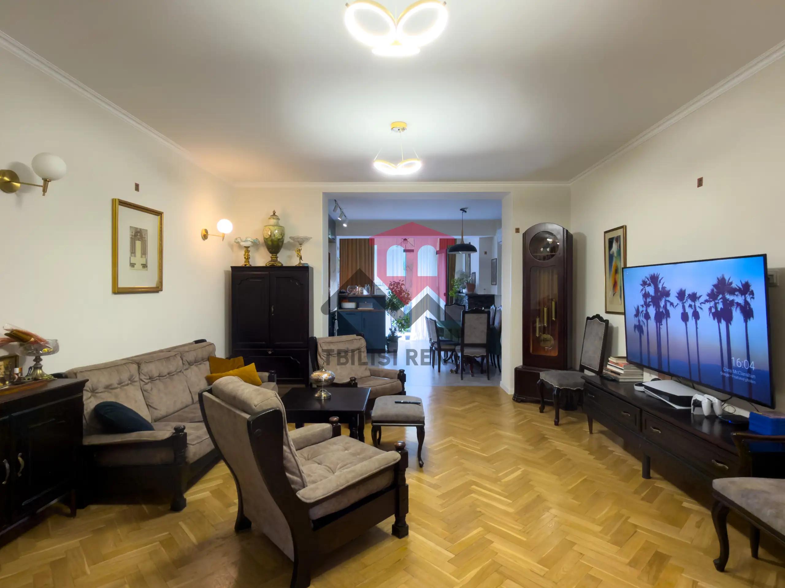 Stylish 3-Bedroom Apartment in Vake photo 3 of 8