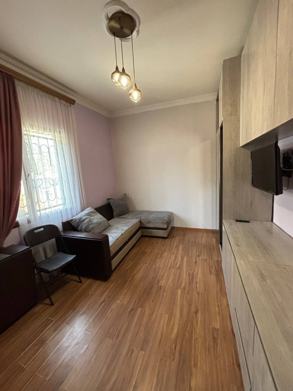 Cozy One-Room House in Kentron photo 6 of 8