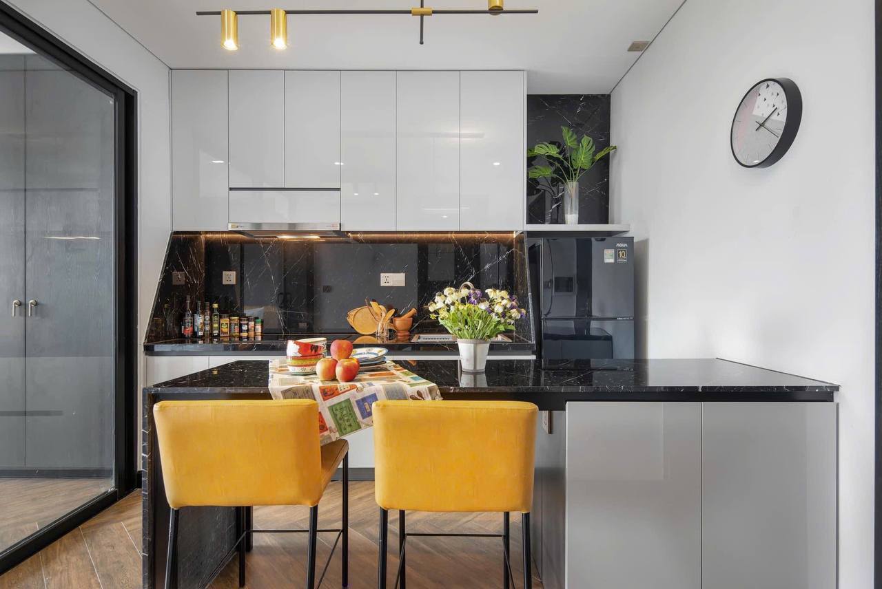 Luxury 1-Bedroom Apartment in Son Tra photo 6 of 8