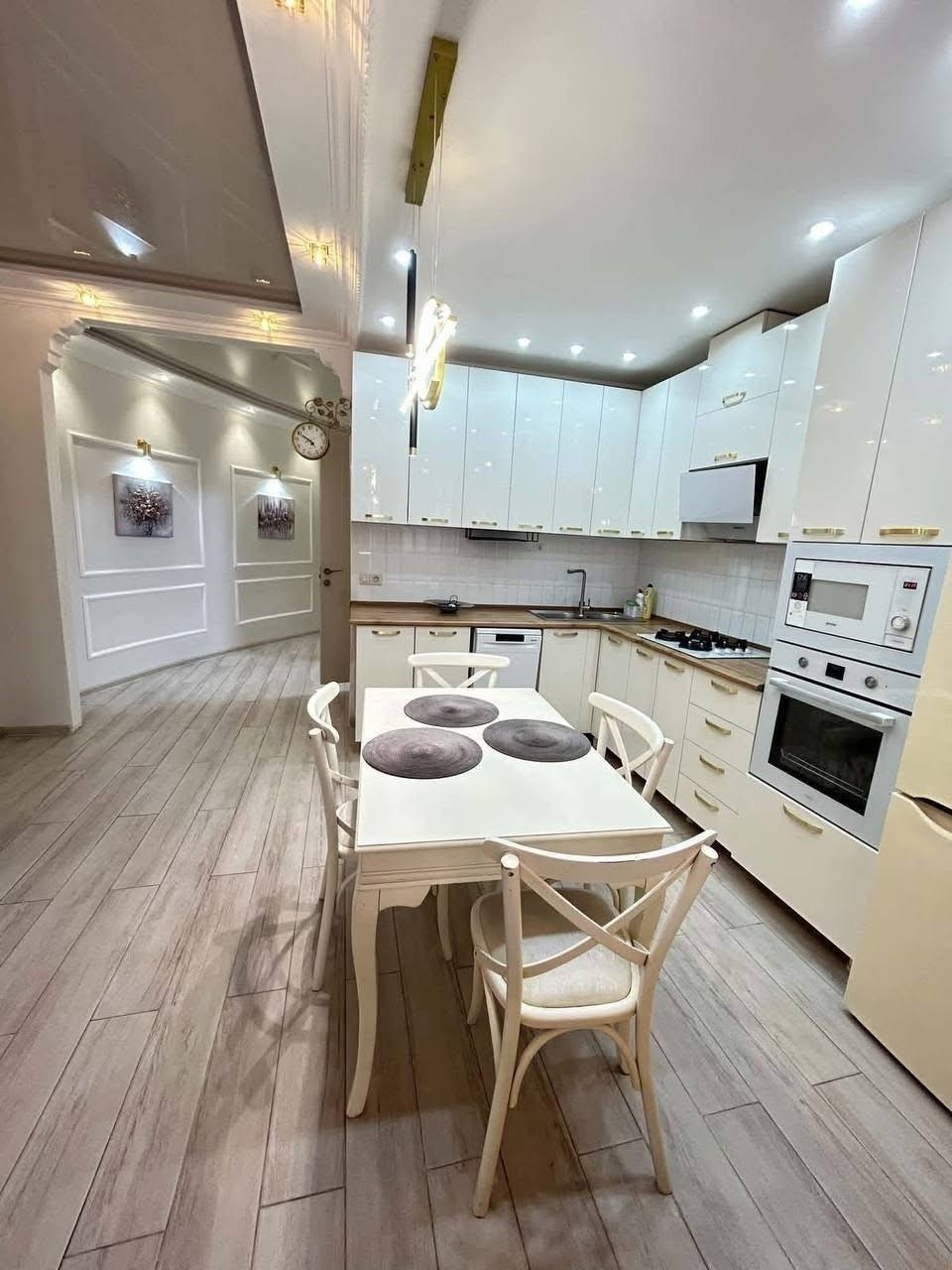 2-Bedroom Apartment on Inasaridze Street photo 3 of 6