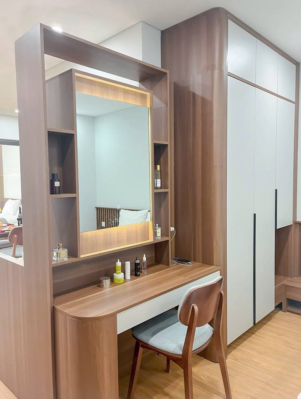 Luxury 2-Bedroom Apartment in My An photo 6 of 8