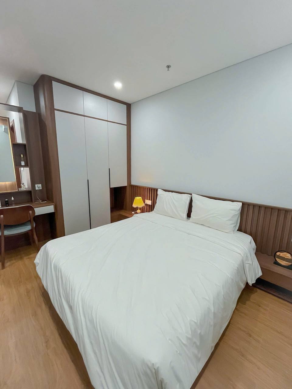 Luxury 2-Bedroom Apartment in My An photo 7 of 8