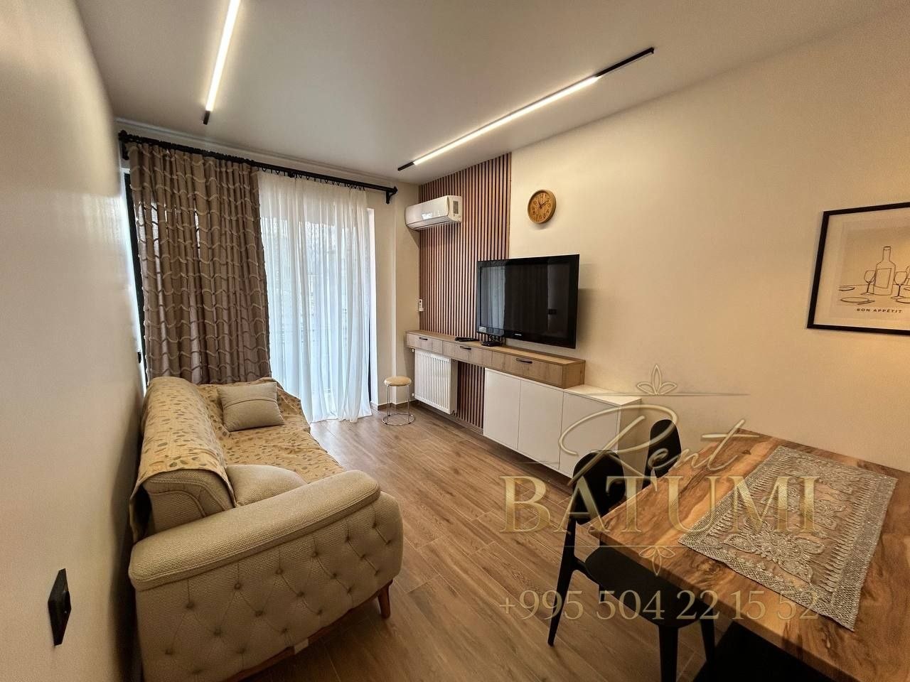1-Bedroom Apartment in Old Town photo 2 of 6