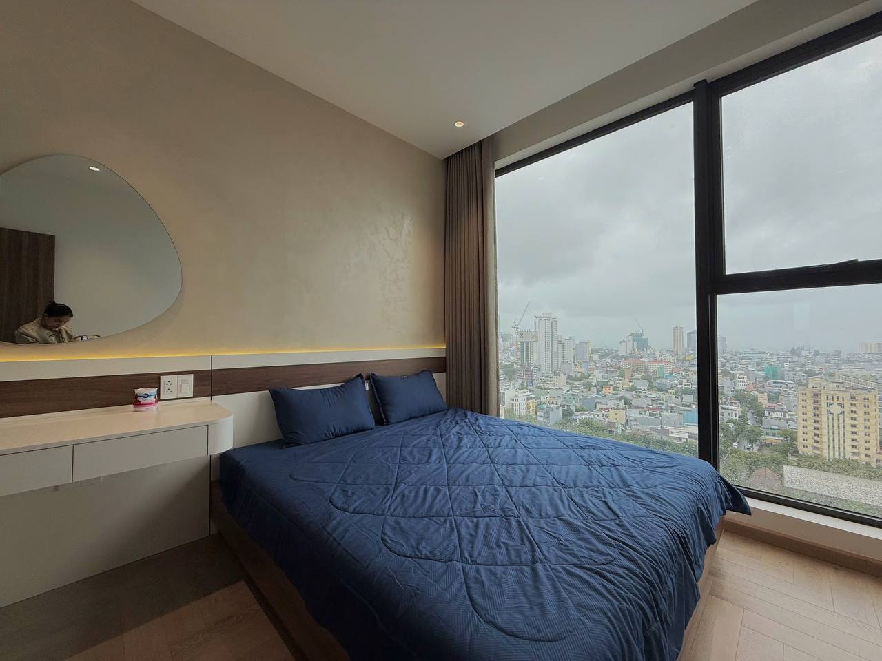 Luxury High-Floor Duplex 2-Bedroom Apartment photo 6 of 8