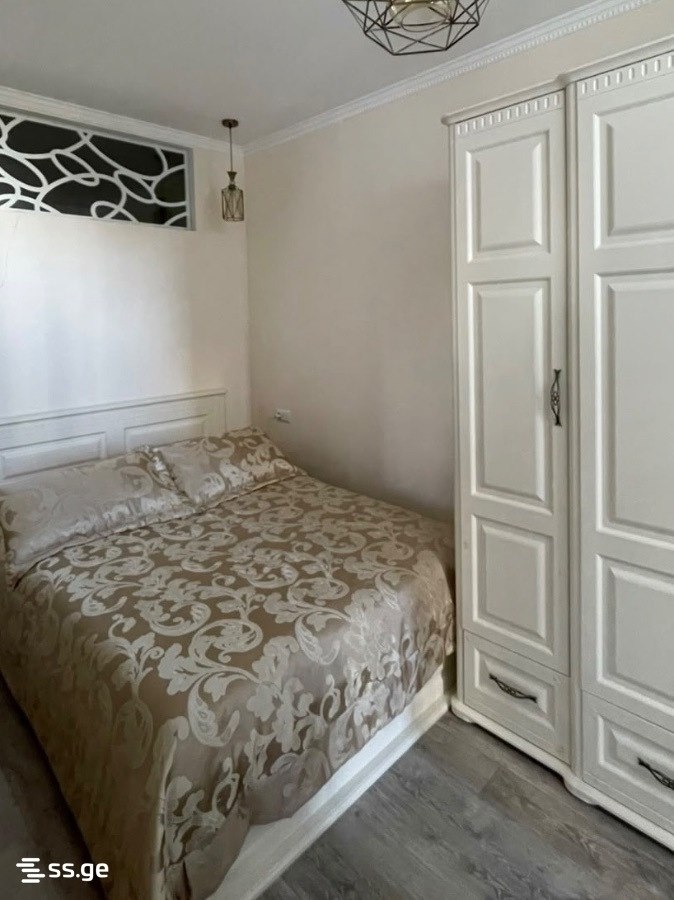 3-Room Apartment for Rent in Batumi photo 3 of 8