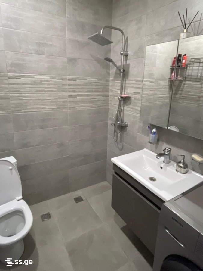 3-Room Apartment for Rent in Batumi photo 7 of 8
