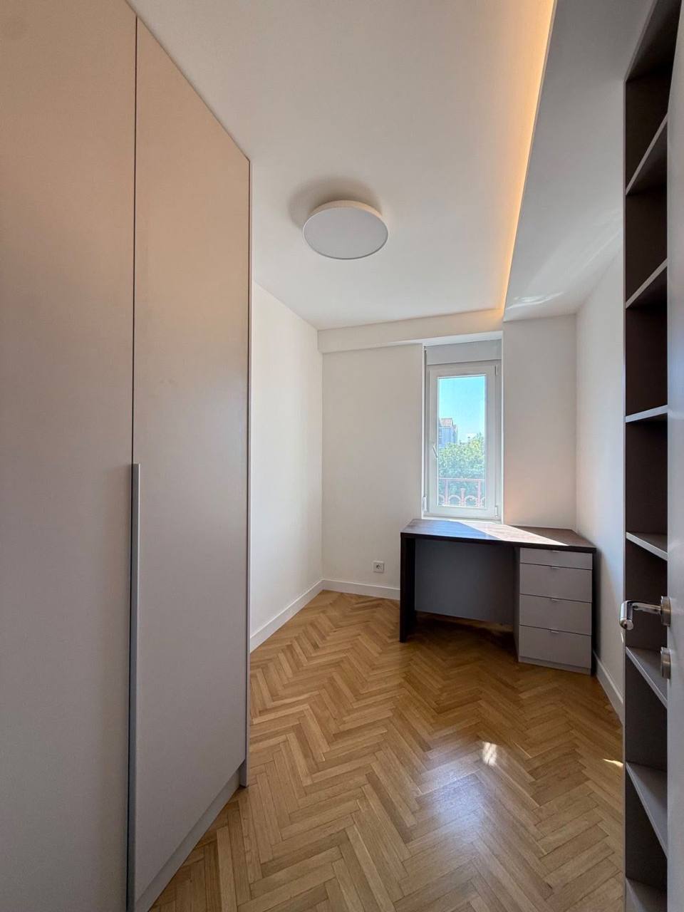 Four-Room Apartment in Novi Beograd photo 6 of 8