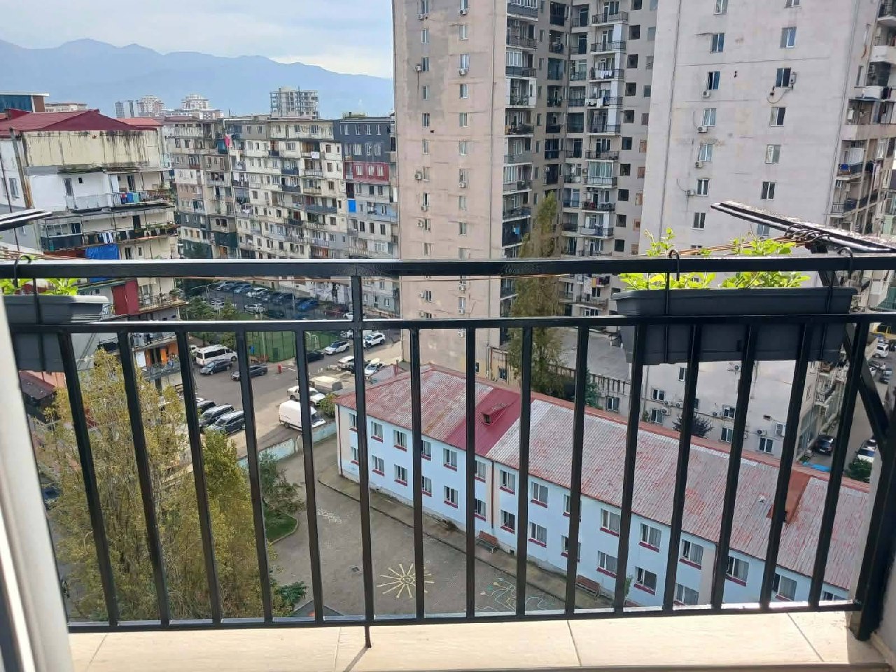 1-Bedroom Apartment on Kacharava Street photo 6 of 6