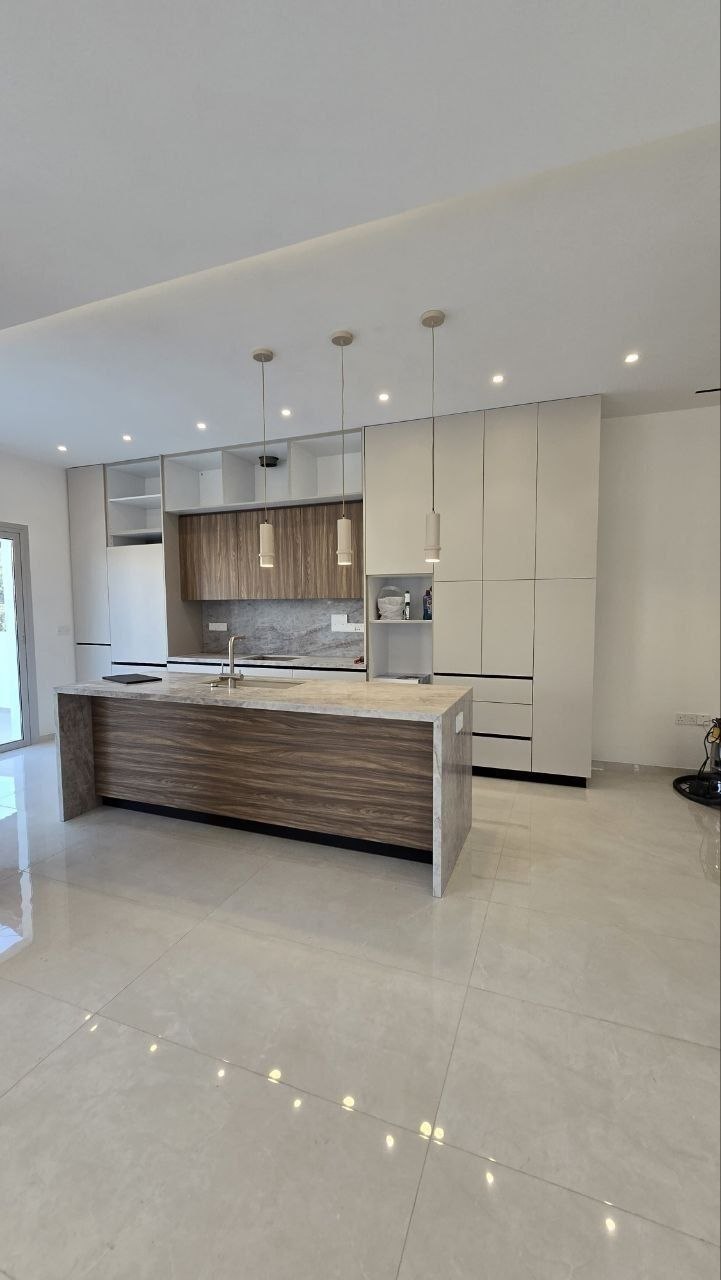 2-Bedroom Apartment for Rent in Zakaki photo 5 of 8
