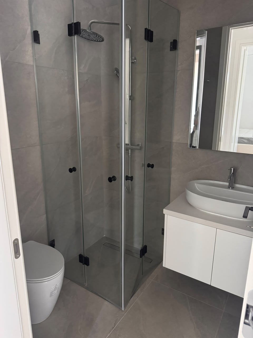 Furnished 2-Bedroom Apartment in Germasogeia, Limassol photo 8 of 8