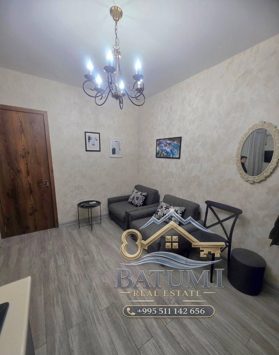 One-Bedroom Apartment on Zubalashvili Street photo 1 of 8