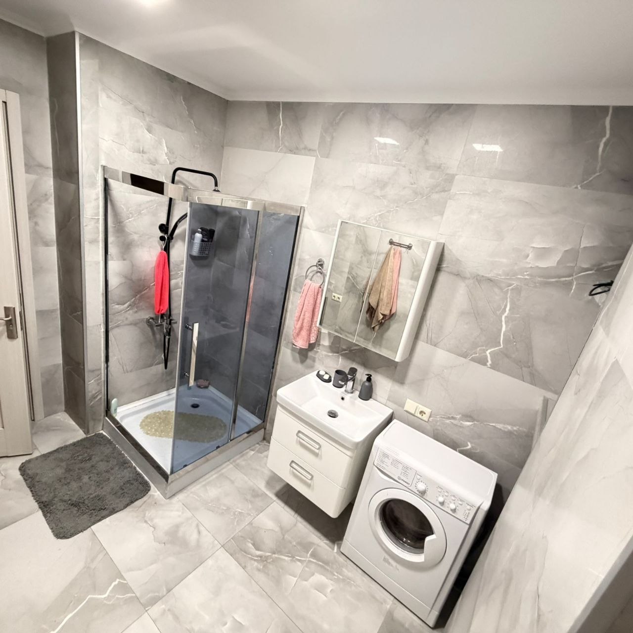 2-Bedroom Apartment in Central Batumi photo 8 of 8