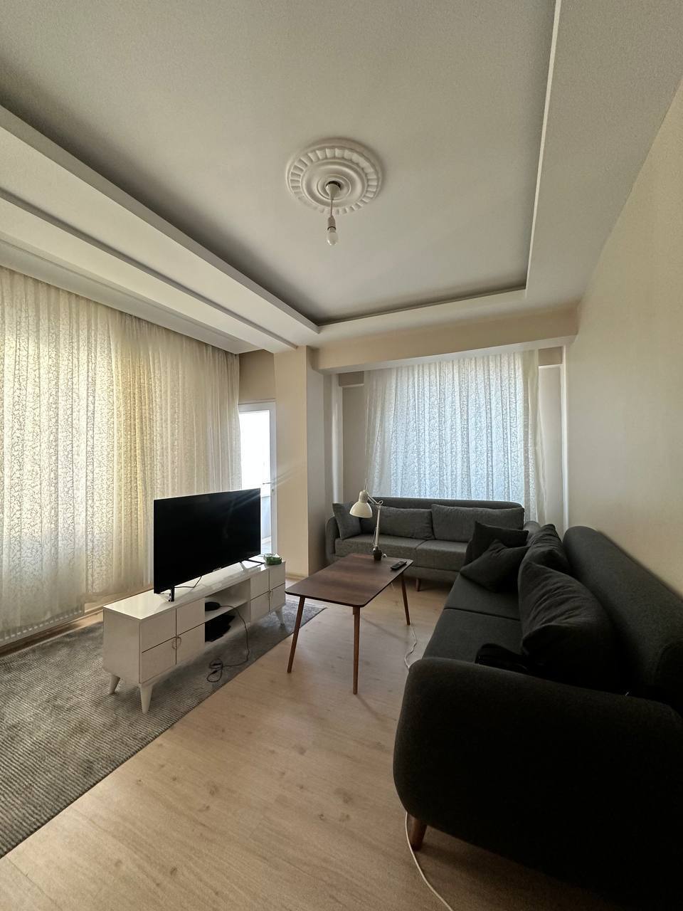 Spacious Furnished 4-Bedroom Duplex in Sefaköy photo 6 of 8