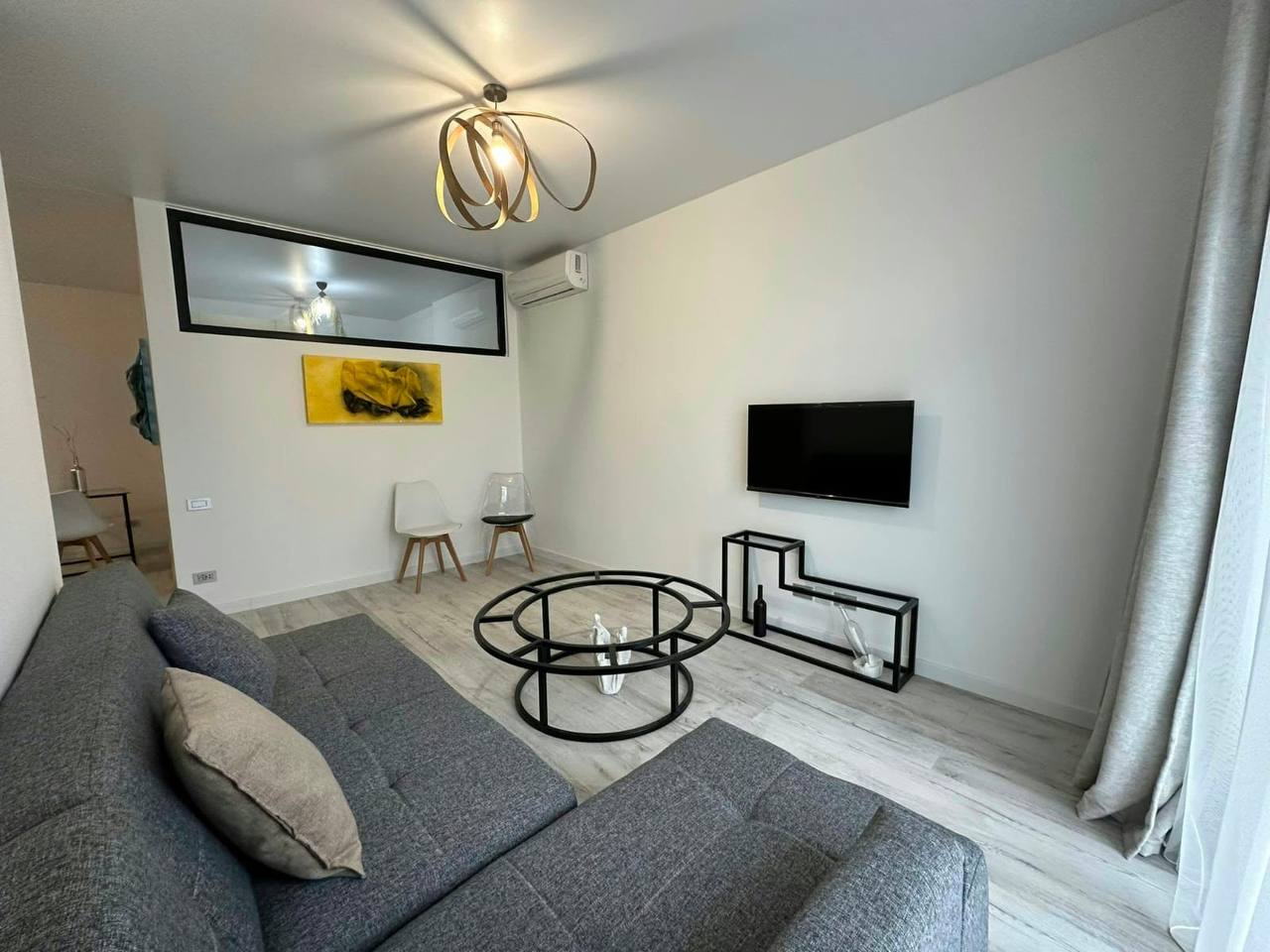 Two-Bedroom Apartment Near the Stadium photo 1 of 6