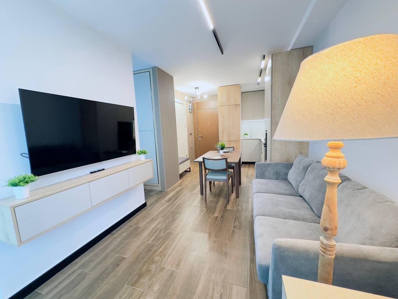 1-Bedroom Apartment on Lech and Maria Kaczynski Street photo 2 of 6