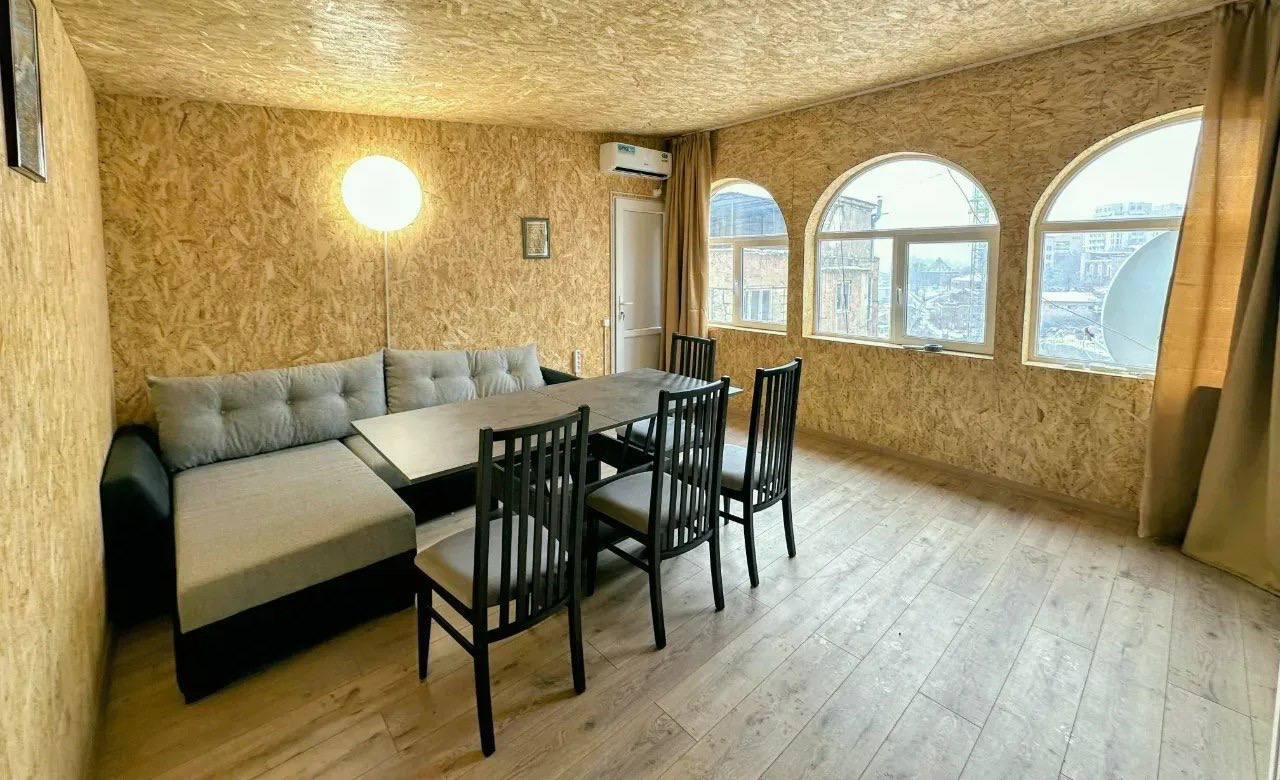Furnished 2-Bedroom Apartment in Aygedzor photo 1 of 5