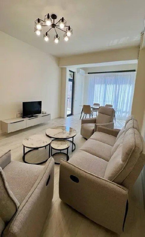 Furnished 2-Bedroom Apartment in Arabkir photo 1 of 8