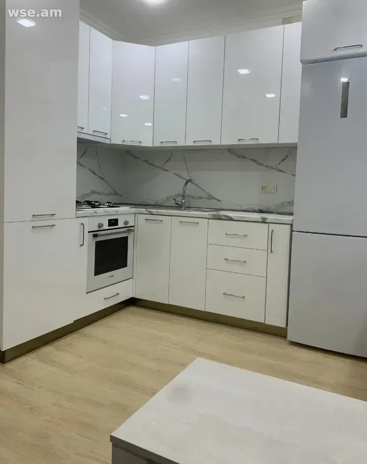 Two-Room Apartment for Rent in Davtashen photo 3 of 8