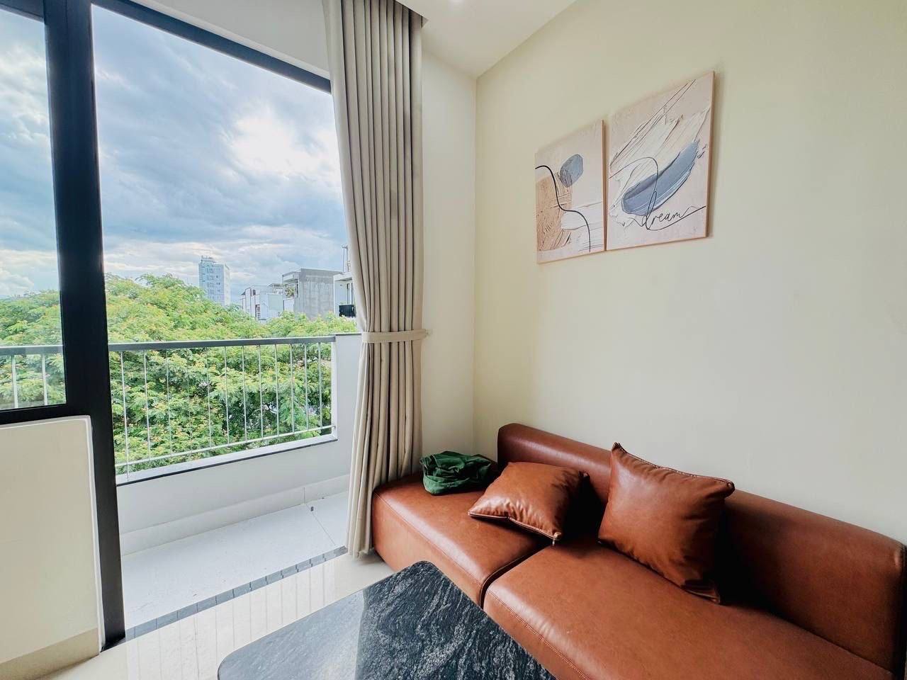 1-Bedroom Apartment with Pool in Son Tra photo 2 of 6