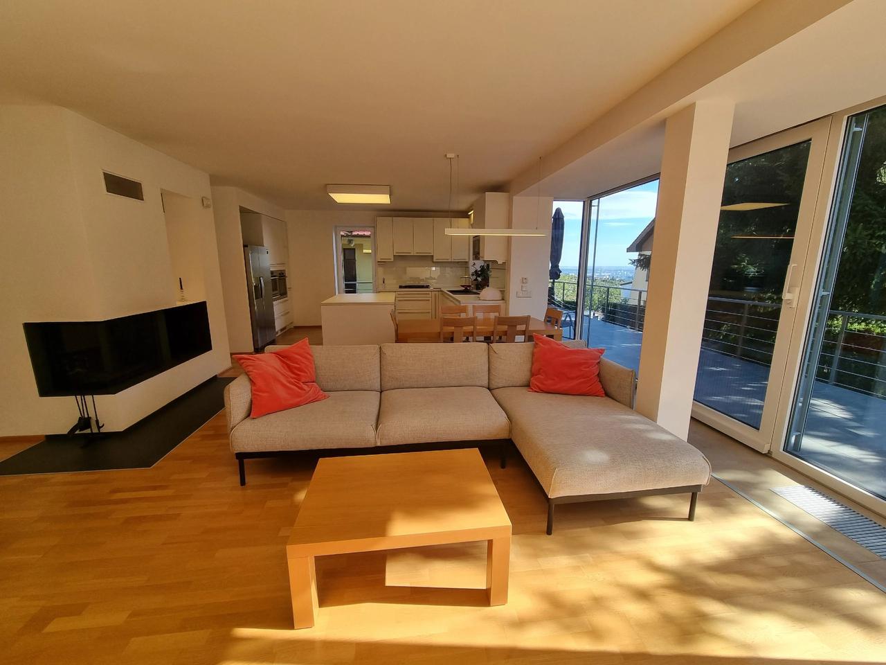 Furnished 5-Room Apartment with Garden in Koliba photo 8 of 8