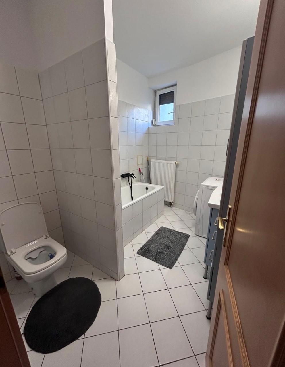 Furnished Studio Apartment in Karlova Ves photo 7 of 8