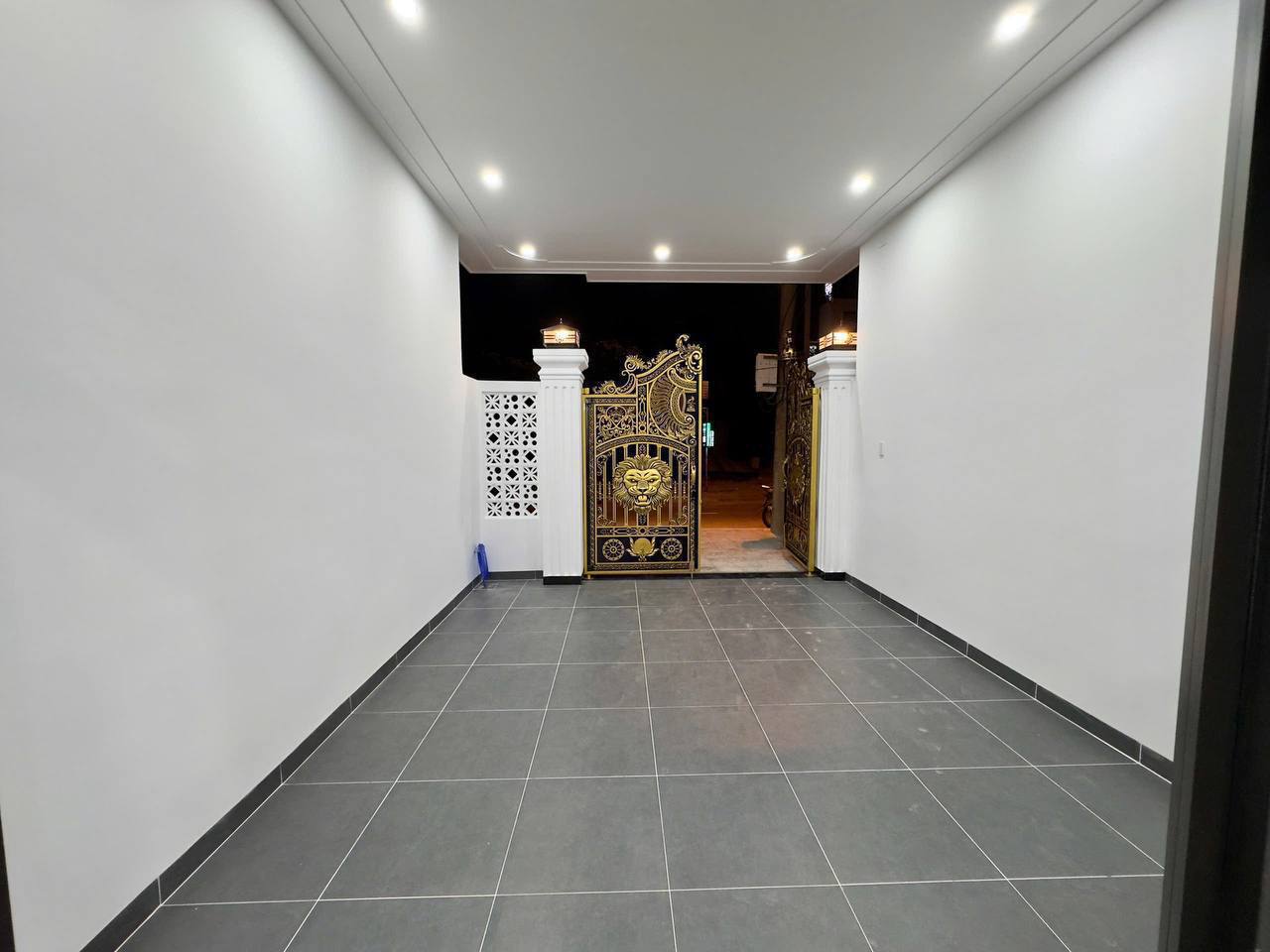 4-Bedroom House in Hoa Khanh photo 2 of 8