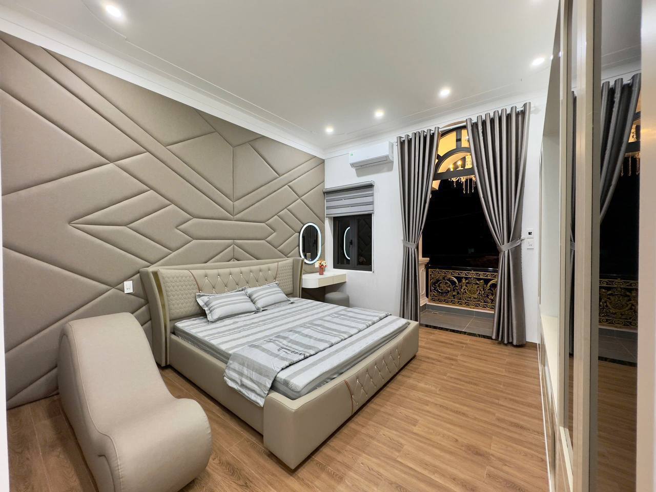 4-Bedroom House in Hoa Khanh photo 5 of 8