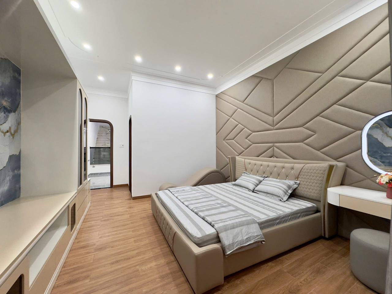4-Bedroom House in Hoa Khanh photo 6 of 8