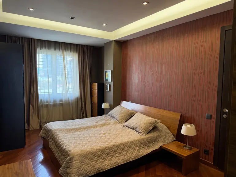Renovated 3-Bedroom Apartment in Vake photo 2 of 8