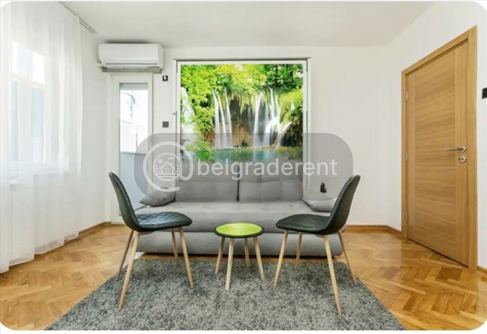 1-Room Apartment in Stari Grad photo 3 of 8