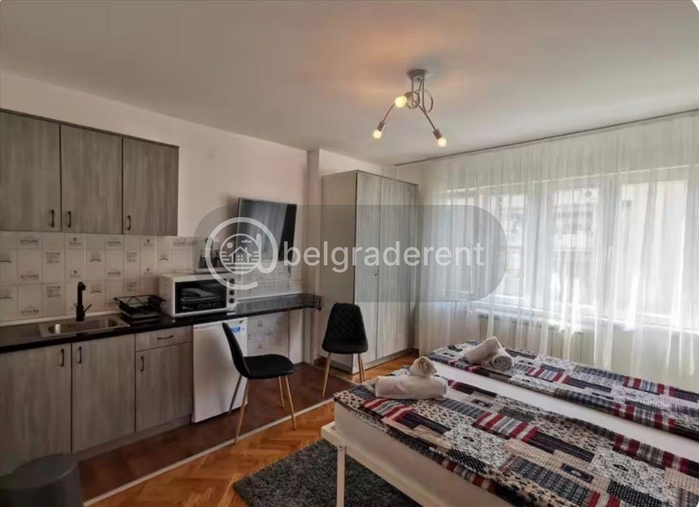 1-Room Apartment in Stari Grad photo 8 of 8