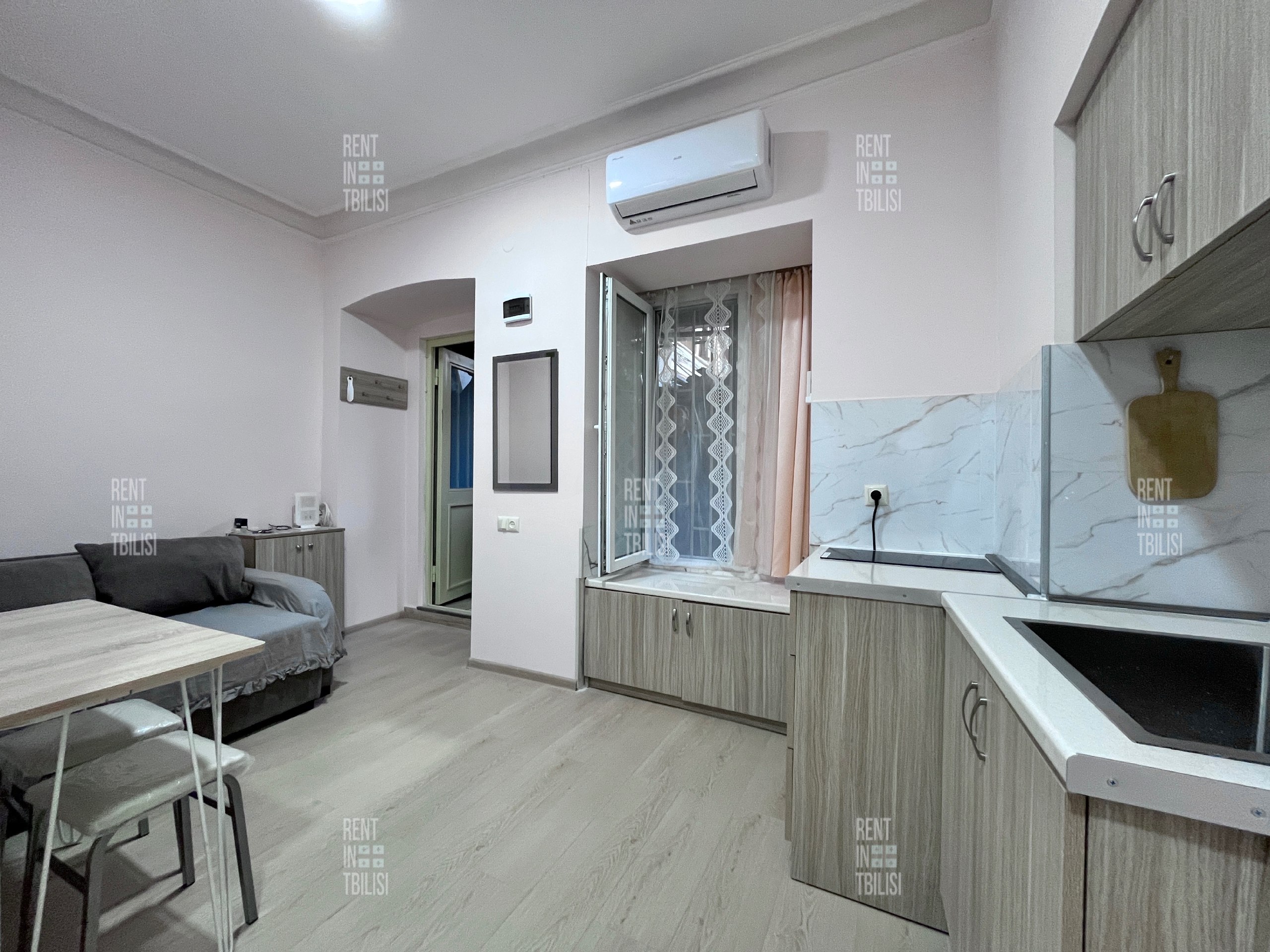 1-Bedroom Apartment in Chugureti photo 4 of 8