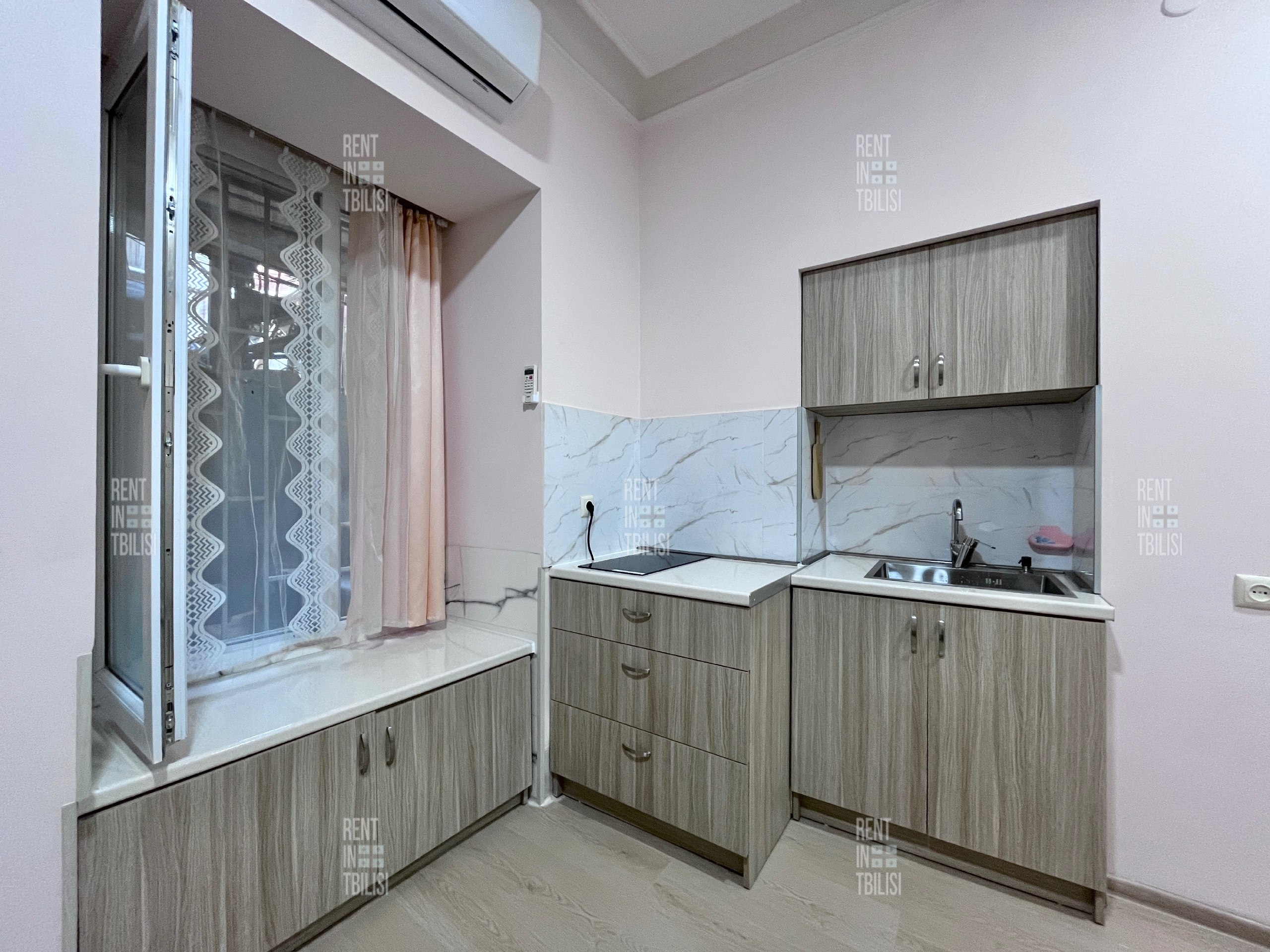 1-Bedroom Apartment in Chugureti photo 5 of 8