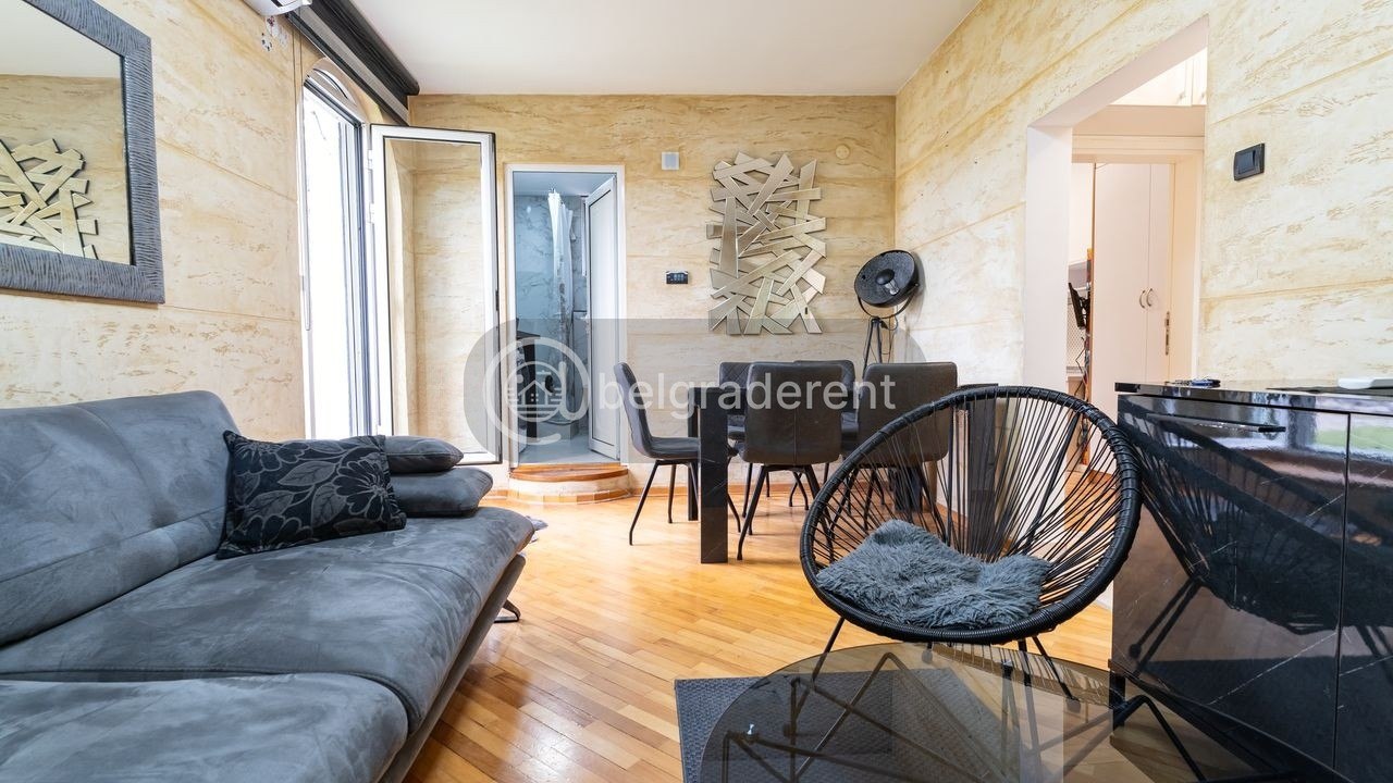 2-Bedroom Apartment in Voždovac photo 1 of 8