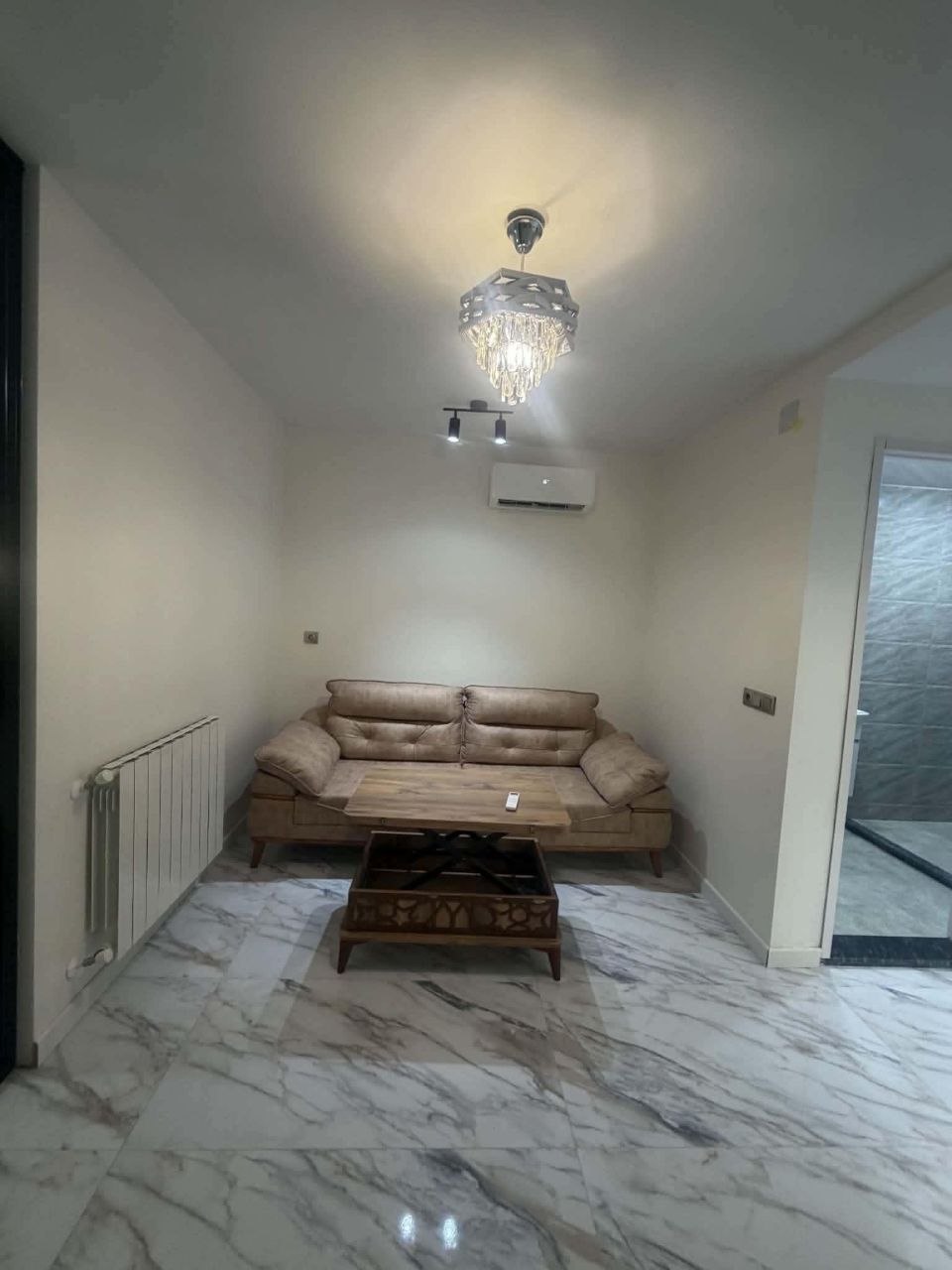 Renovated 1-Bedroom Apartment in New Boulevard photo 3 of 8