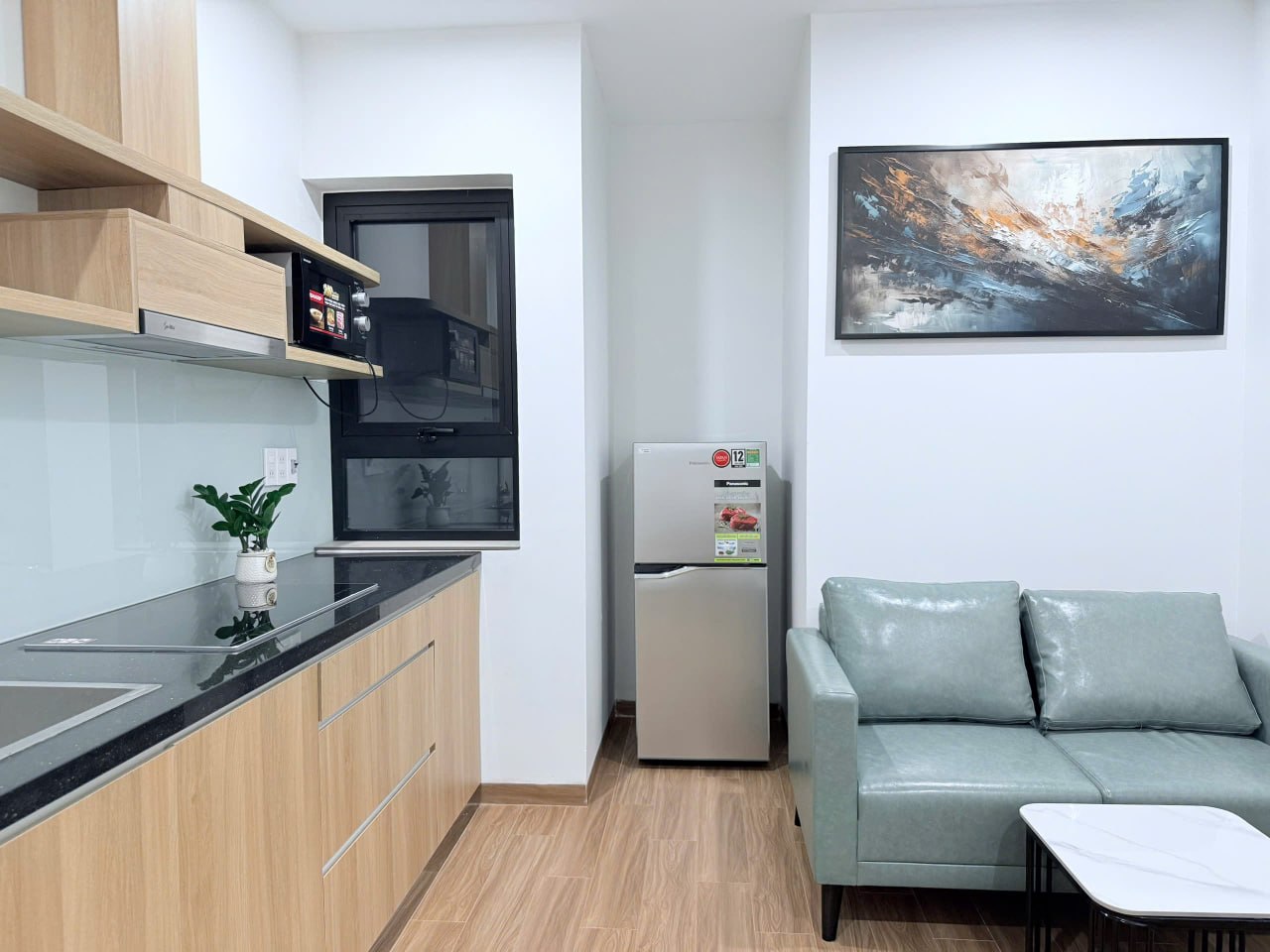 1-Bedroom Apartment with Swimming Pool in My An photo 3 of 8