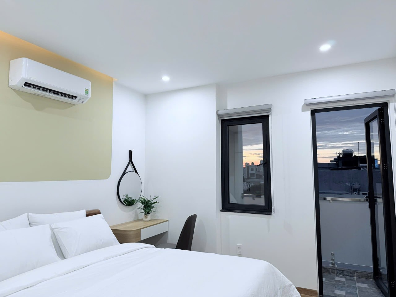 1-Bedroom Apartment with Swimming Pool in My An photo 8 of 8