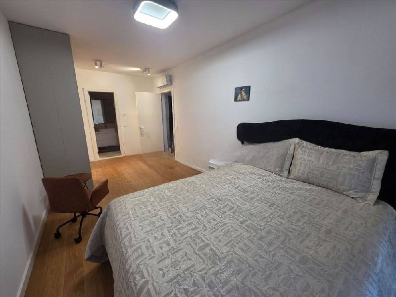 New Furnished 3-Room Apartment in Savski Venac photo 6 of 8