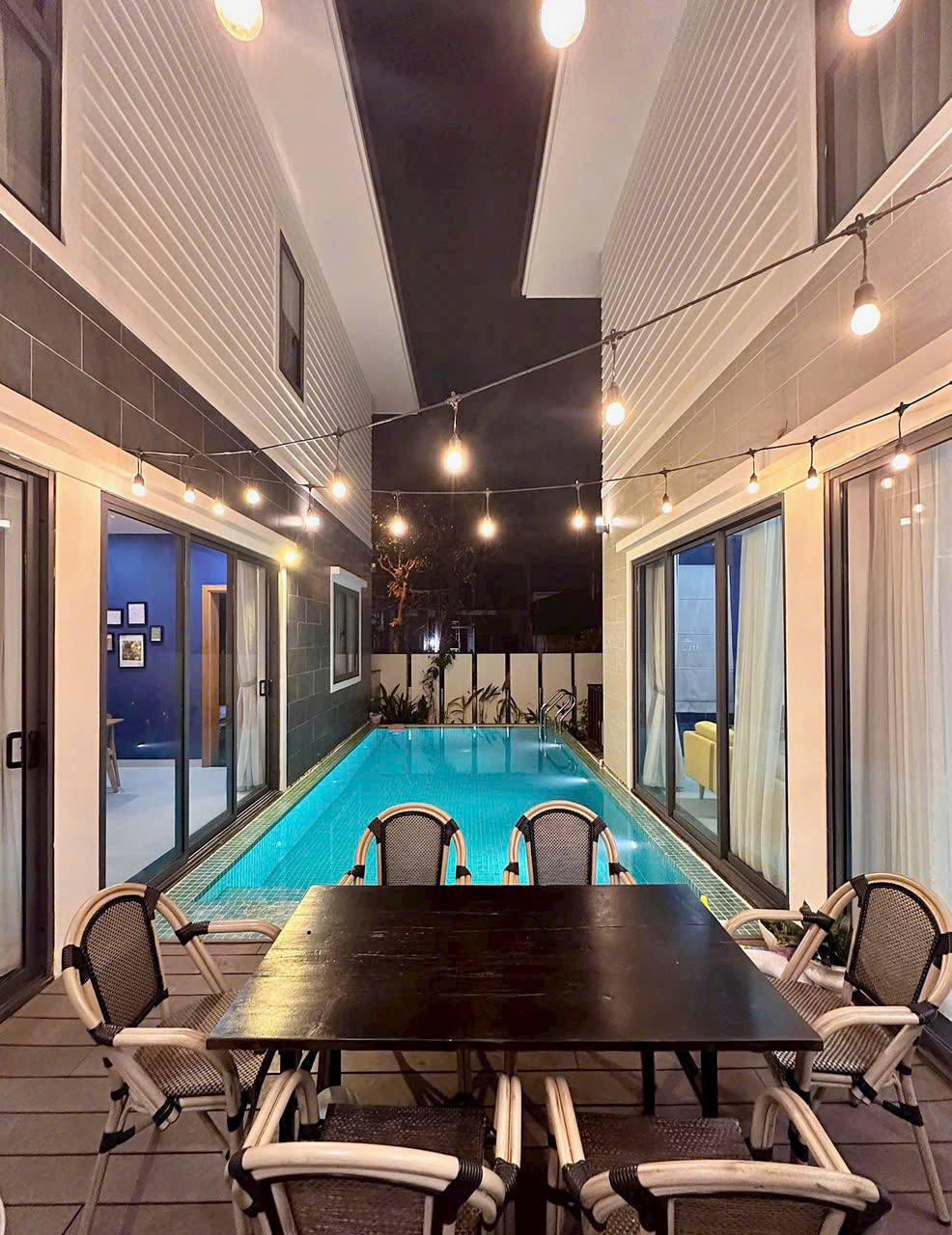 5-Bedroom Villa in Nam Viet A photo 2 of 8